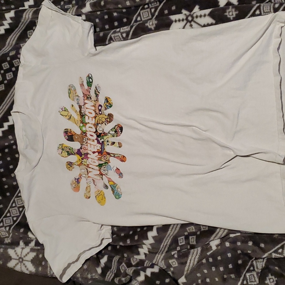 Nickelodeon t shirt